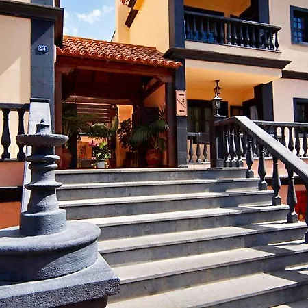 Residencial El Conde # 9 * Valle Gran Rey
